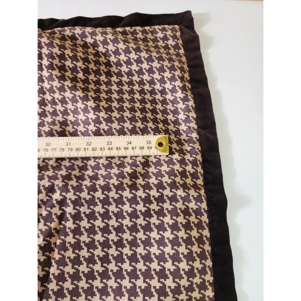 Z GALLERIE Neutral Tan Houndstooth KING Pillow Shams - Set of 2